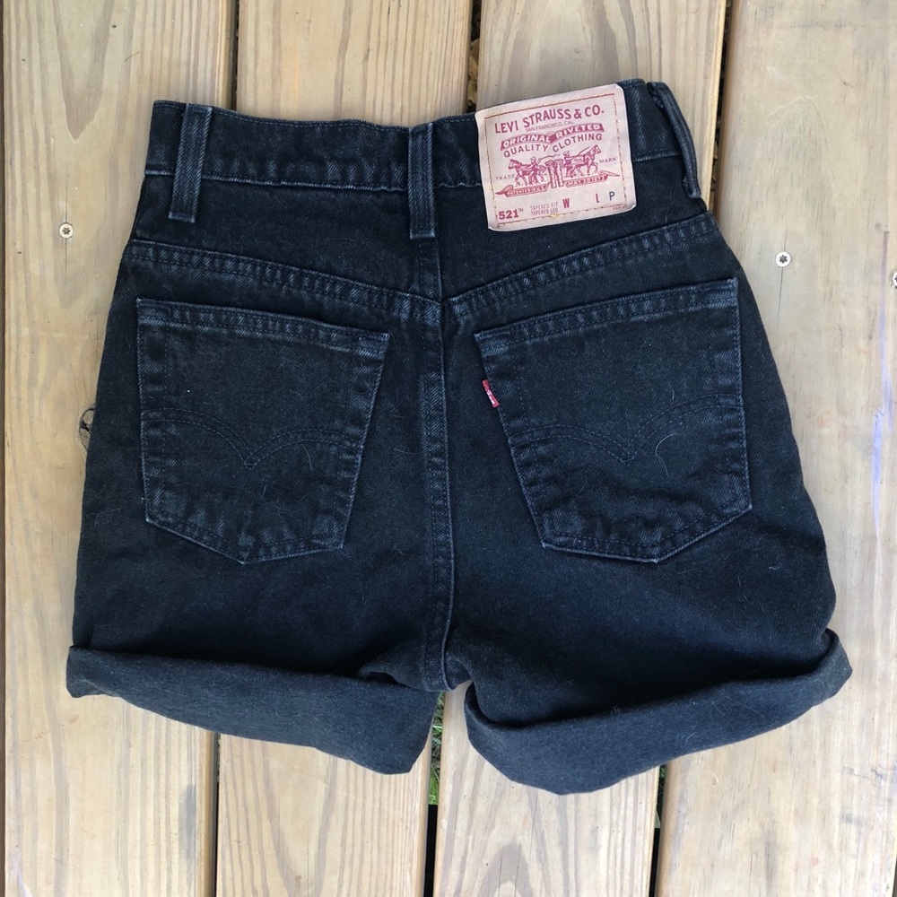 High Waisted Vintage Levi 521 Black Jeans